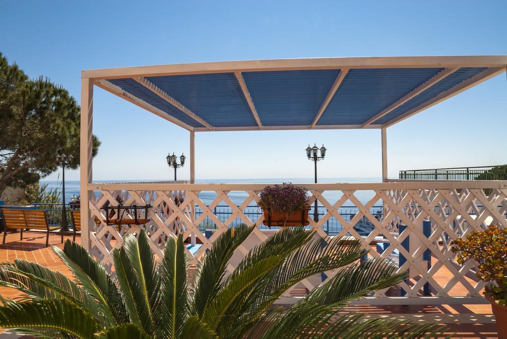 Sogni Nel Blu Aparthotel Isola di Ustica Exteriör bild