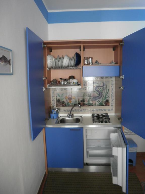 Sogni Nel Blu Aparthotel Isola di Ustica Rum bild