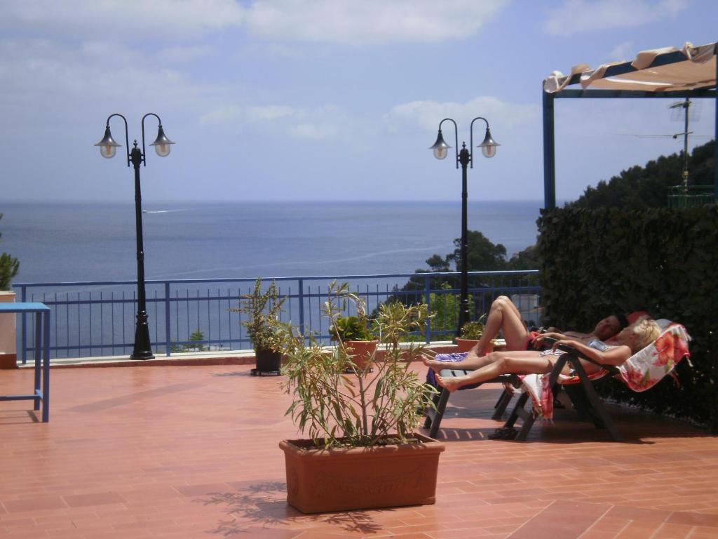 Sogni Nel Blu Aparthotel Isola di Ustica Exteriör bild